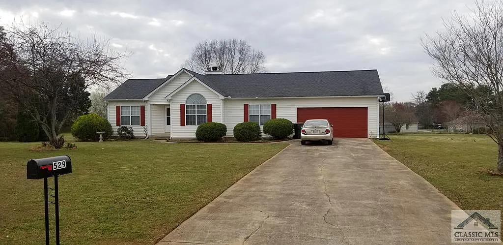529 Reynolds Ct photo 1