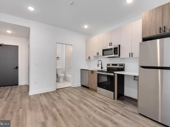 715 W Cumberland St, Philadelphia, PA