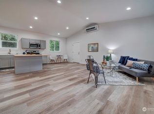 137 Mountain View Dr, Quilcene, WA 98376