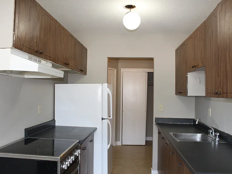 40 Froom Cres — Photo 5