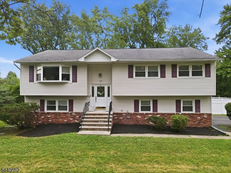 1st image of 20 Arnold Drive