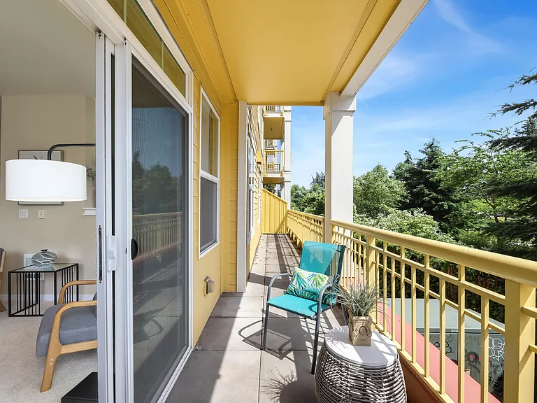 16141 Cleveland St #203 — Photo 7