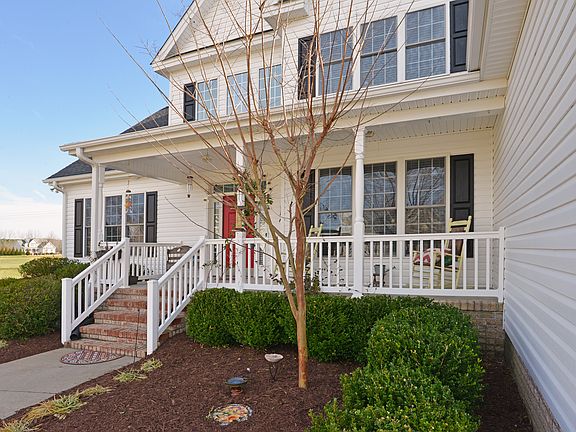 4th image of 661 Broadmoor Ct