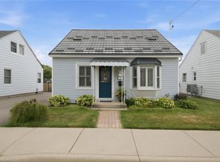 38 10th Ave, Brantford, ON N3S 1E9