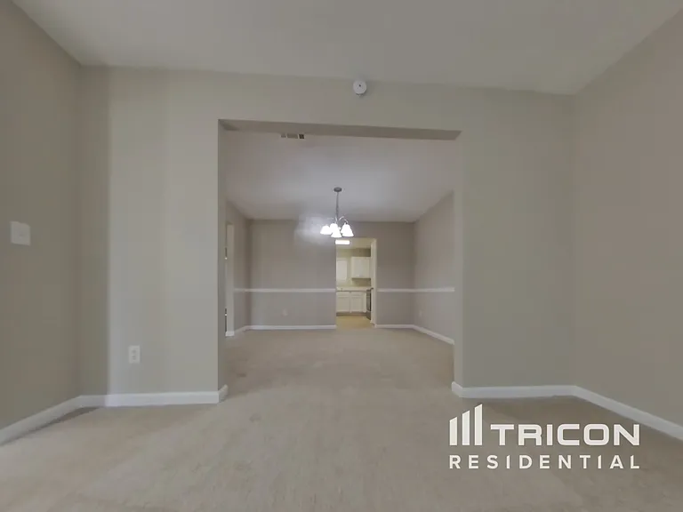 2640 Thunder Basin Way — Photo 16