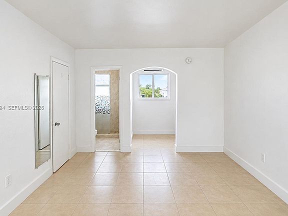2nd image of 5305 Biscayne Blvd APT 207