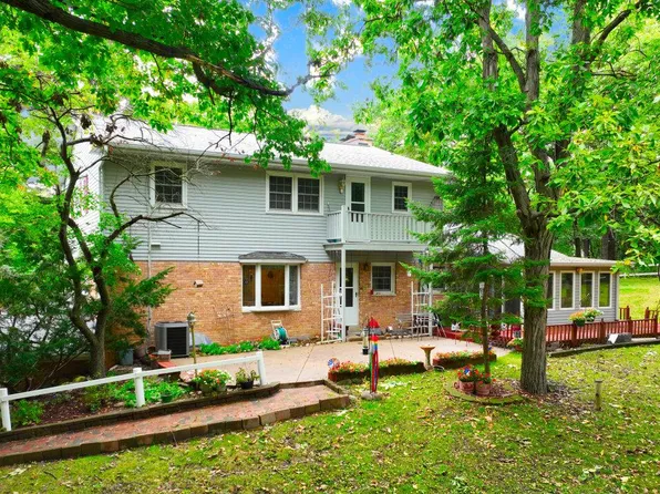 2705 Horseshoe BEND, Hartland, WI 53029