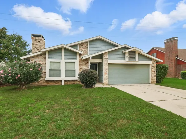 3217 Redwood St, Bedford, TX 76021
