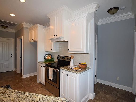 5th image of 1326 W Eagles Nest Dr