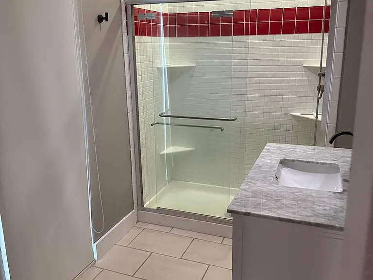1215 Westlawn Dr — Photo 18