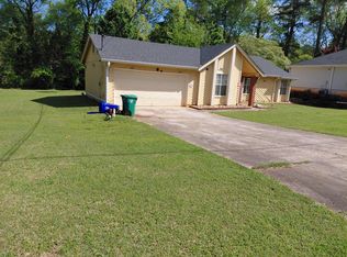 2183 Leslie Brook Dr, Decatur, GA 30035