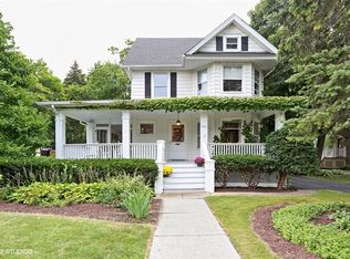 721 N Main St, Wheaton, IL 60187