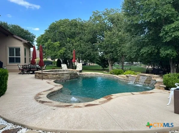 1105 Bella Risa Dr, Georgetown, TX 78633