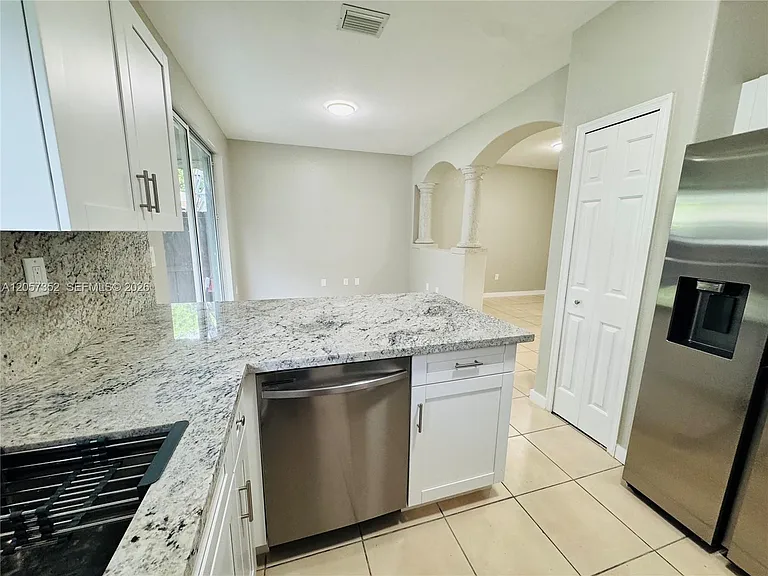 1592 SE 27th Ct #175 — Photo 8