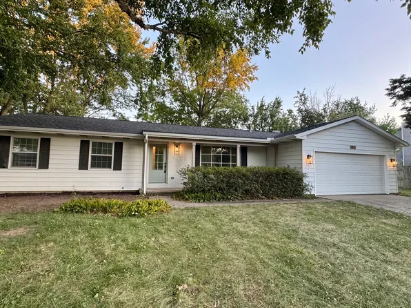 1913 Galena St, Urbana, IL 61802