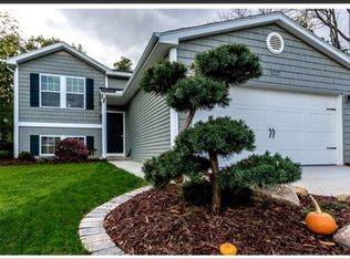 1528 Villa View Ln, Howell, MI 48843