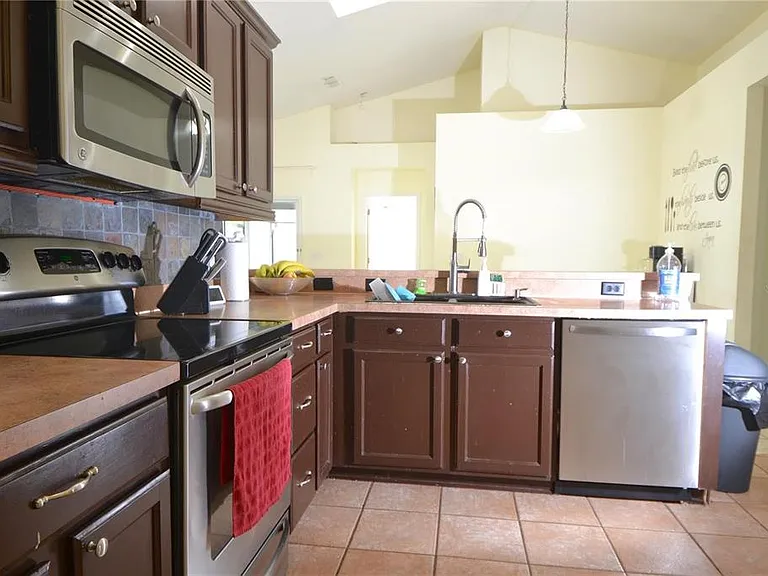 4924 Hook Hollow Cir — Photo 16