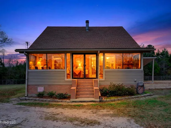 80 S Spoon Ranch Rd, Poplarville, MS 39470