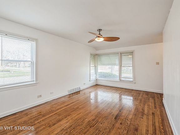 3rd image of 500 47th Ave