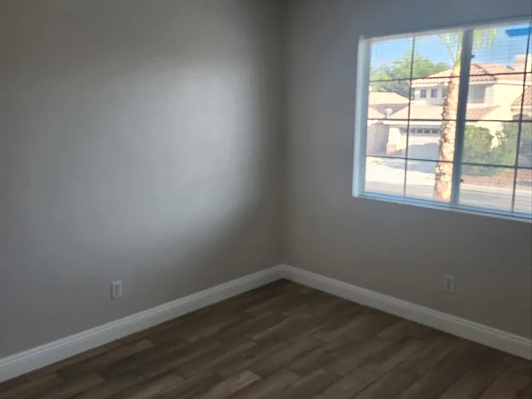2466 Avenida Cortes — Photo 17