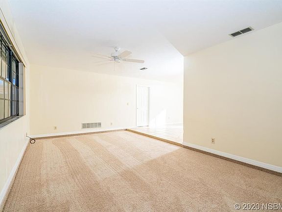 5th image of 957 Tall Pine Dr