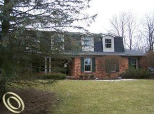 61649 N Ridge Trl, Washington, MI 48094
