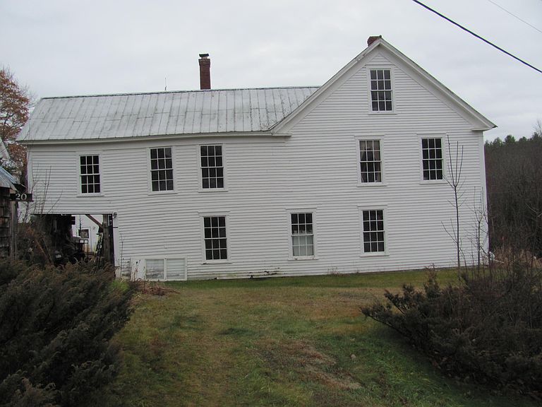 Listing photo 3