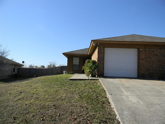 3rd image of 1069 Westcliff Ave