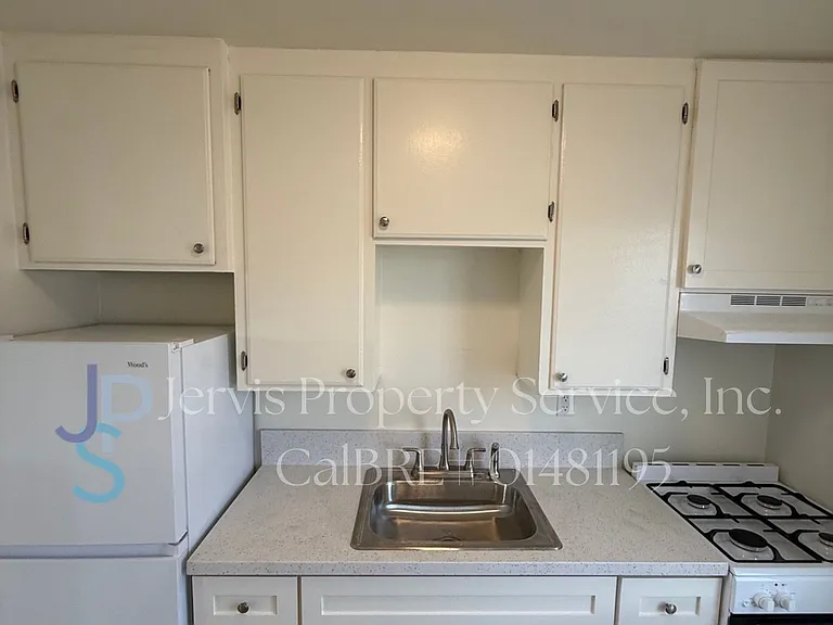 4610 E 52nd Pl #5 — Photo 5