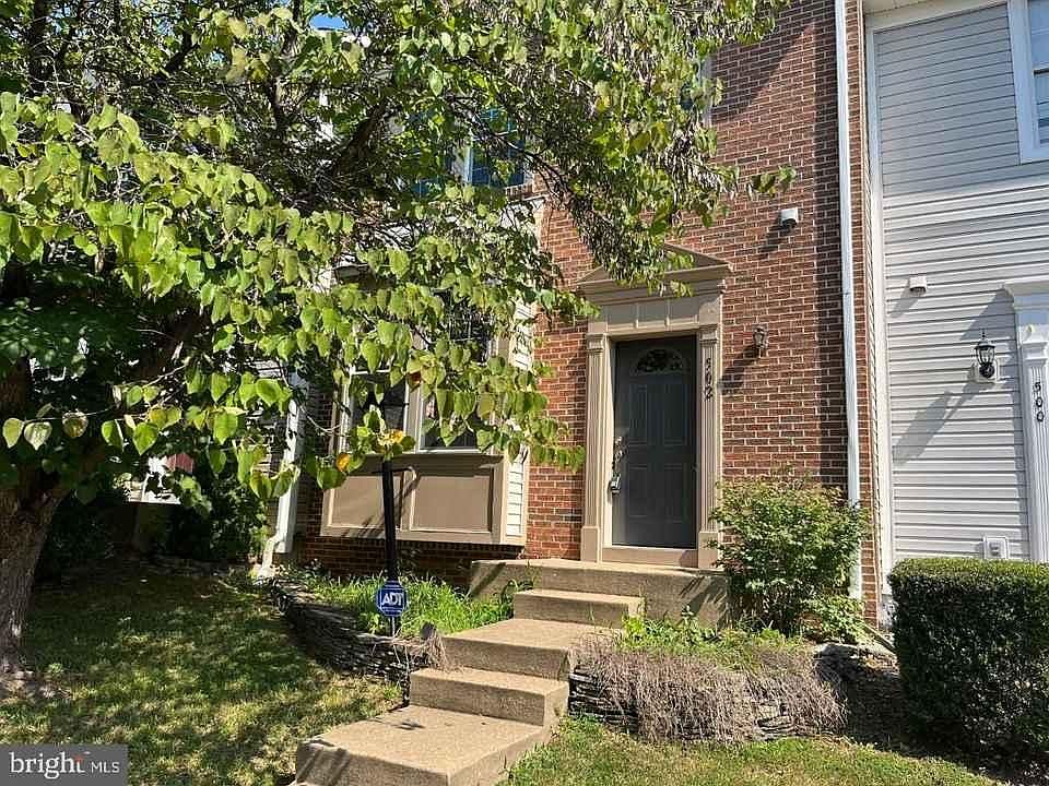 1st image of 502 Pinnacle Dr