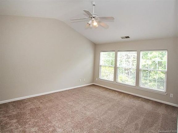 4th image of 8711 Fieldcroft Dr