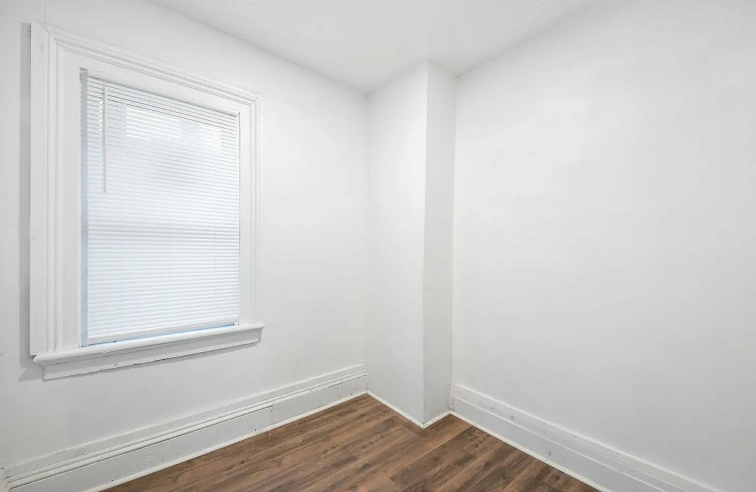 1361 East 45th Street, Unit C — Photo 4