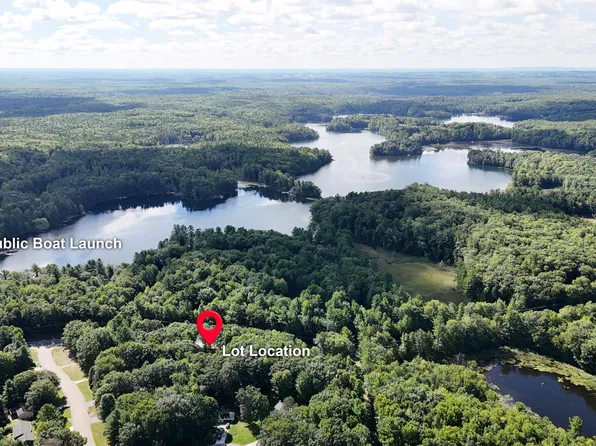 2999 N Arbutus Lake Rd, Traverse City, MI 49696