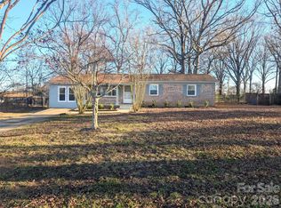 6005 Penn Dale Dr, Shelby, NC 28152