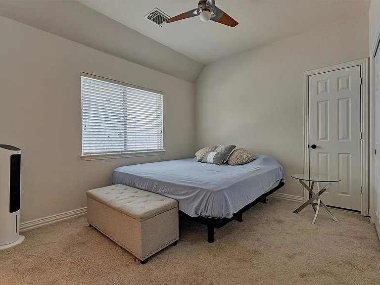 18 Wyckham Cir — Photo 29