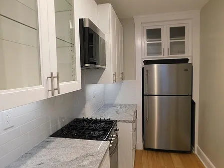 1 bed, 1.0 bath, $2,800 — Photo 4
