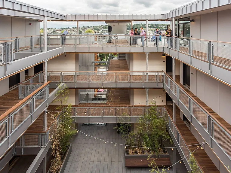 Welcome to Dexter Hayes! Modern convenience with exceptional views! — Photo 42