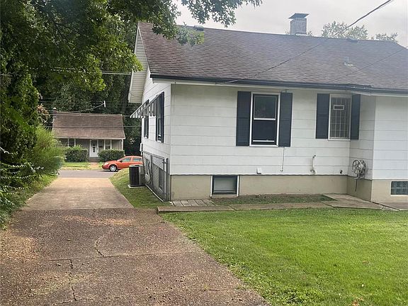 4th image of 9035 Argyle Ave