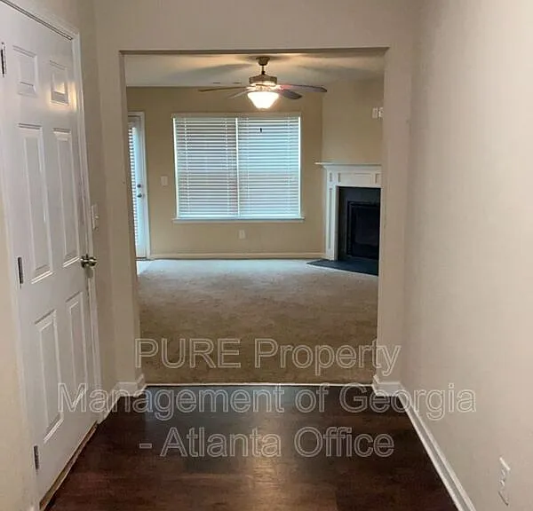 400 Brookwood Xing — Photo 4