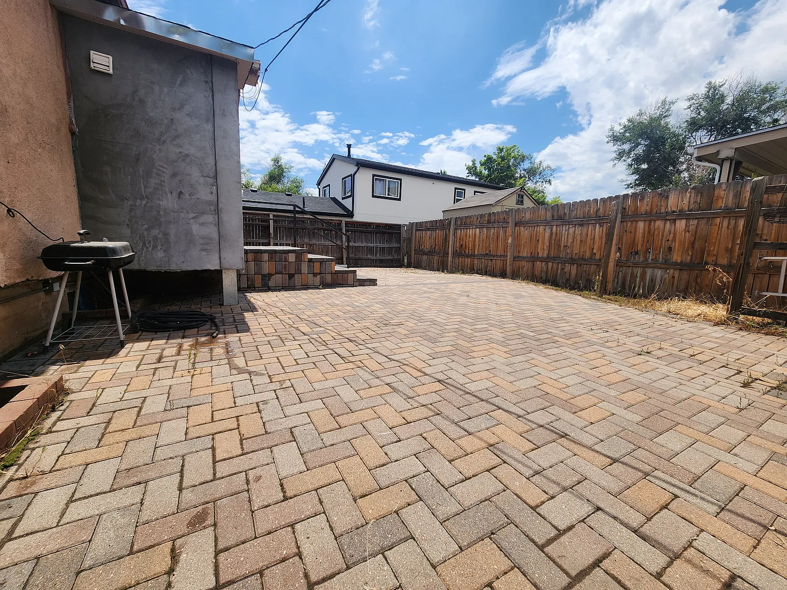 2 bed, 884 sqft, $1,650 — Photo 3