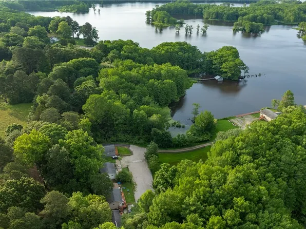 2210-2214 S Landing Rd, Providence Forge, VA 23140