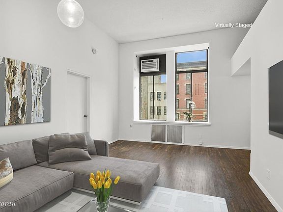 5th image of 100 W 72nd St APT 3A