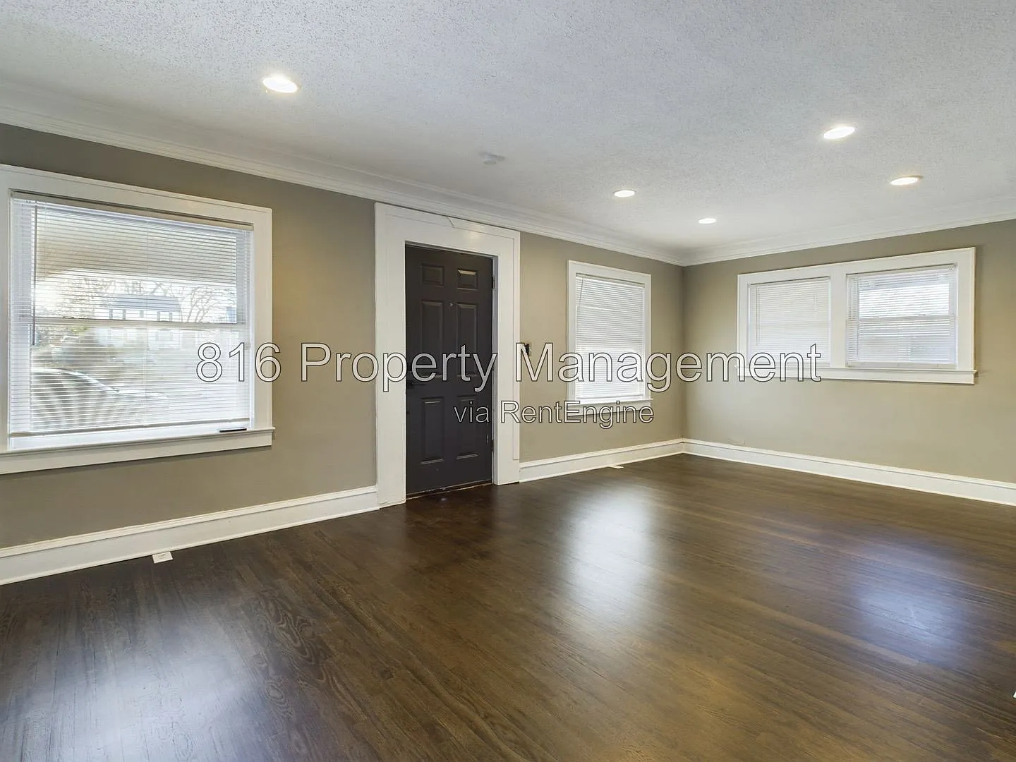 3 bed, 2.0 bath, 1920 sqft, $1,550 — Photo 3