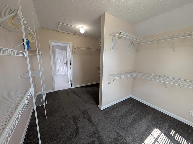 1090 E Case Blvd — Photo 29