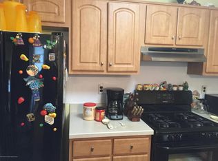 818 Maple St, Lakehurst, NJ 08733