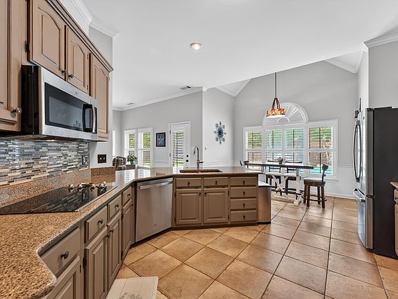5th image of 1572 John Ridge Dr
