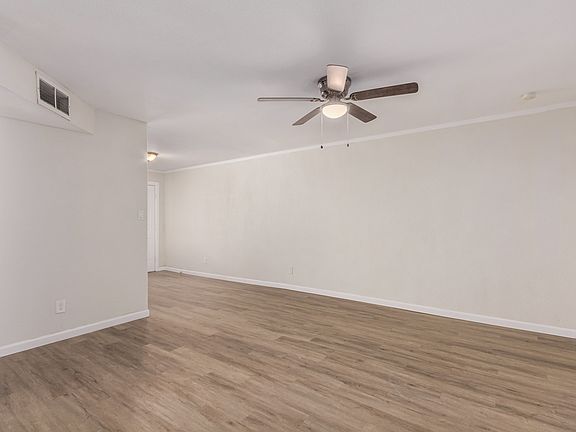 4th image of 416 W 12th St APT 3