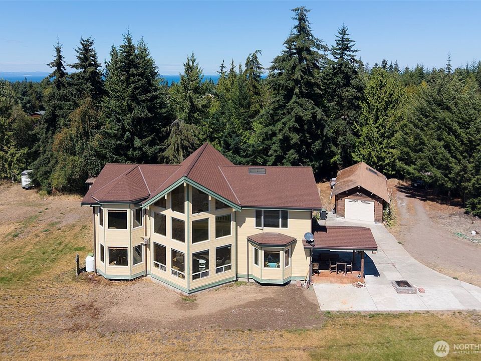 1st image of 114 Blackberry Lane