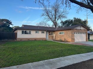 1450 E Los Altos Ave, Fresno, CA 93710