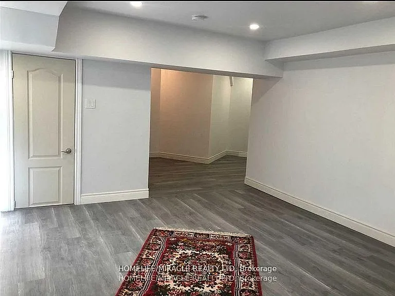 2 Vesta Dr #A — Photo 5